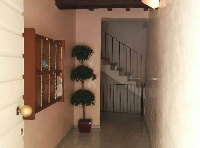 Honey House Apartamento Parma