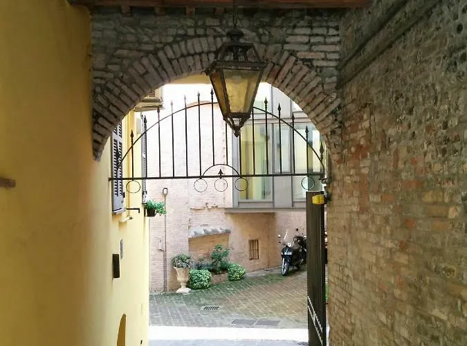 Honey House Apartamento Parma