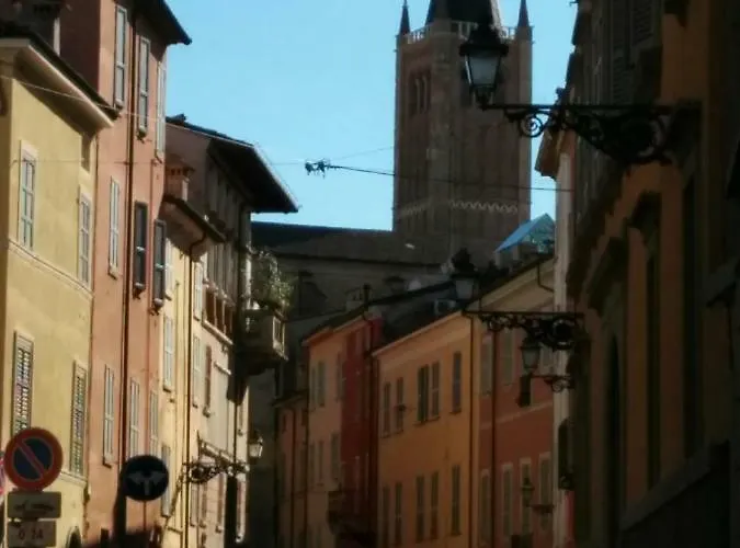 Apartamento Honey House Parma